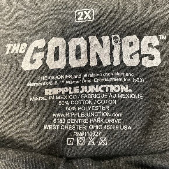 New Mens 2X The Goonies Never Say Die Cotton Blend Short Sleeve Crew Neck Tee - Picture 3 of 3